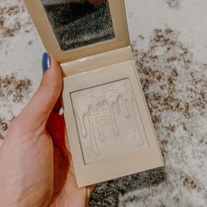 Kylie Cosmetics Highlighter